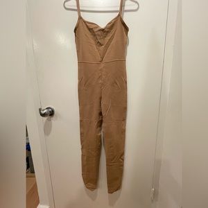 ARITZIA Wilfred Free Divinity Onesie, Camel, Size S